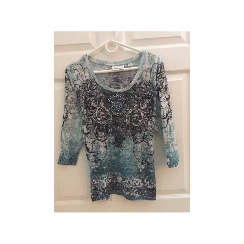 Long sleeve ombré shimmering top